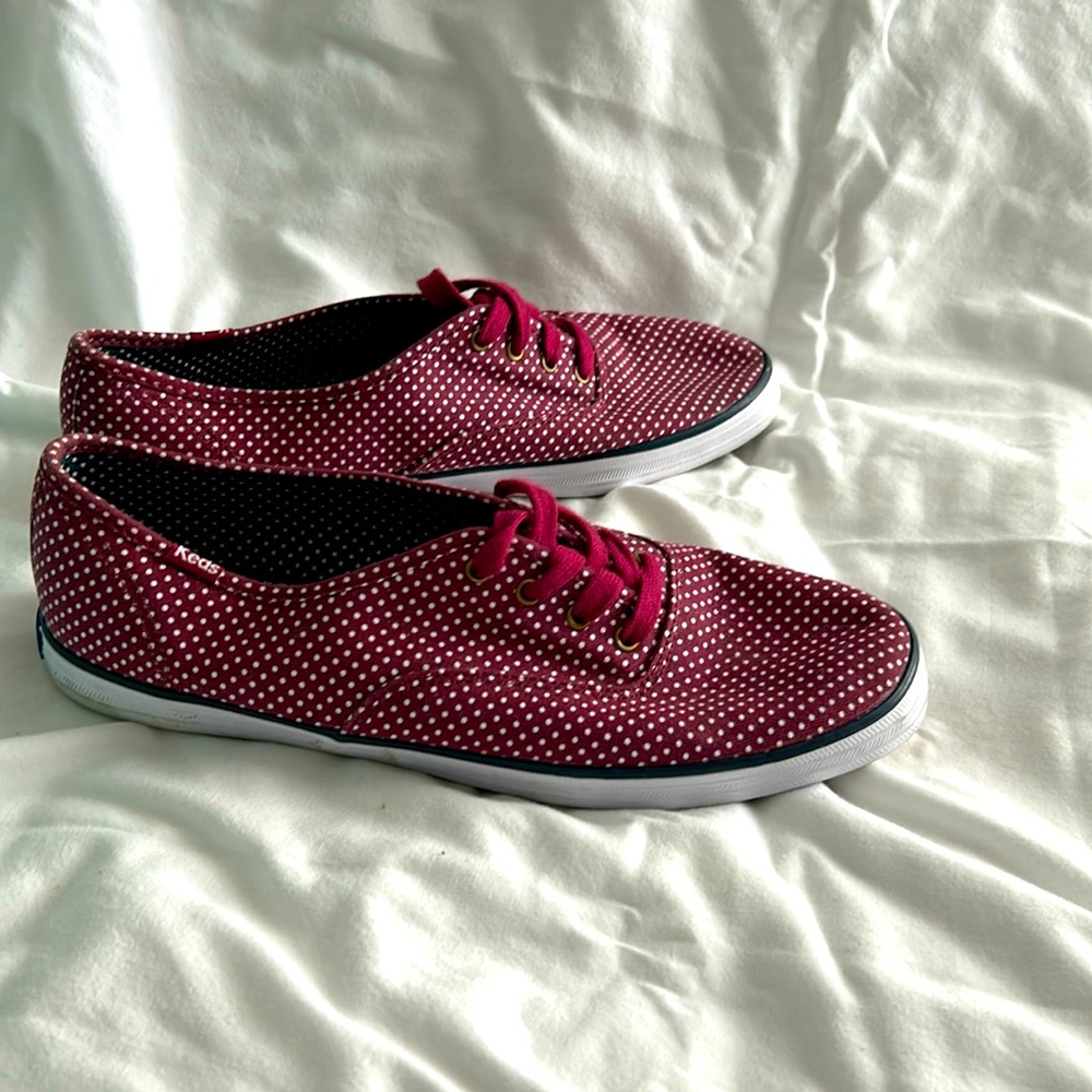Keds burgundy size 8 1/2